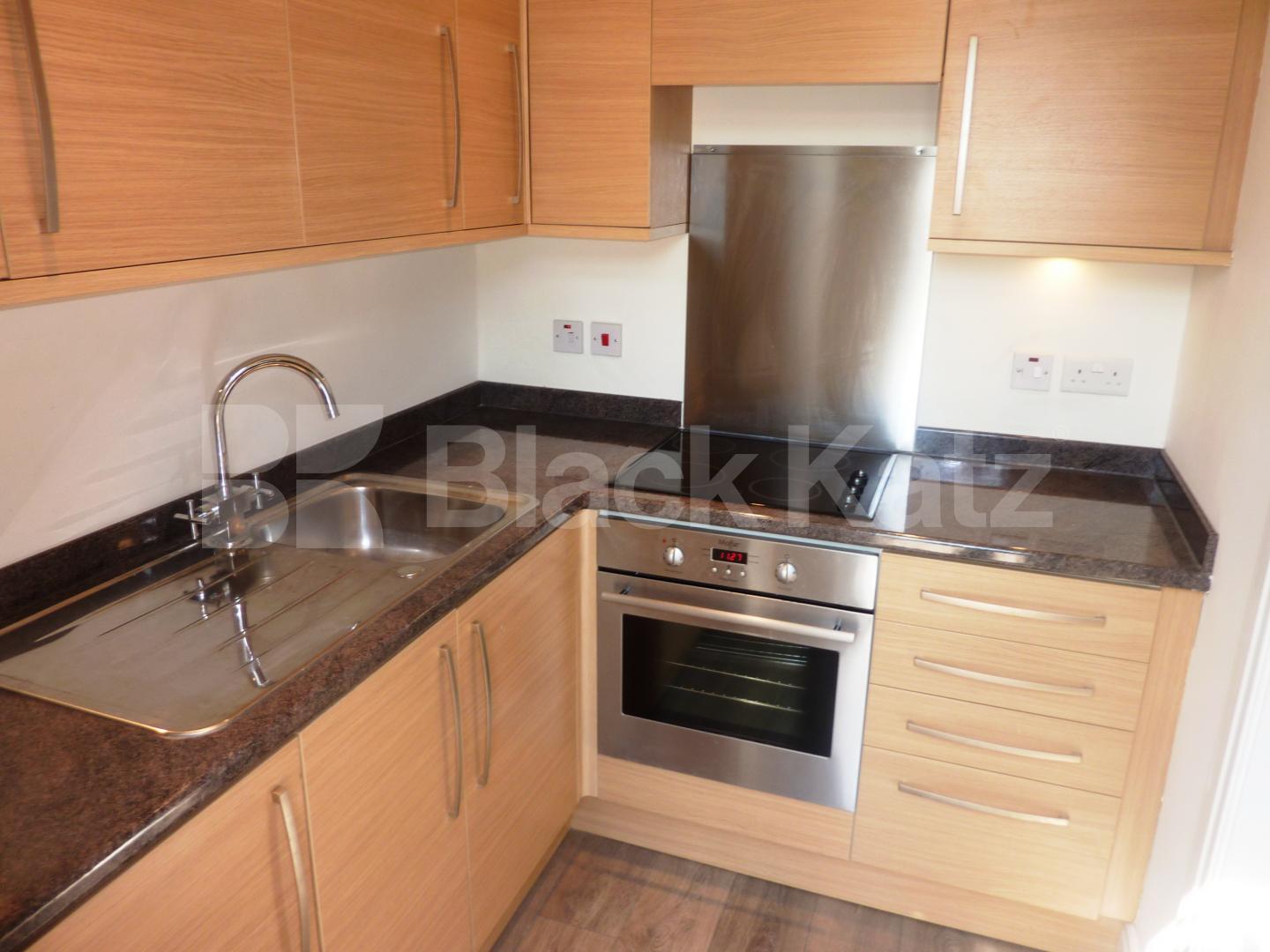 			New Instruction, Studio Apartment, 1 bath, 1 reception Flat			 Seven Sisters Road, FINSBURY PARK